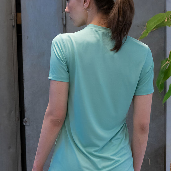 W-Performance-T-Shirt-aus-rPET-Sportbekleidung-Dusty-Mint-Hinten
