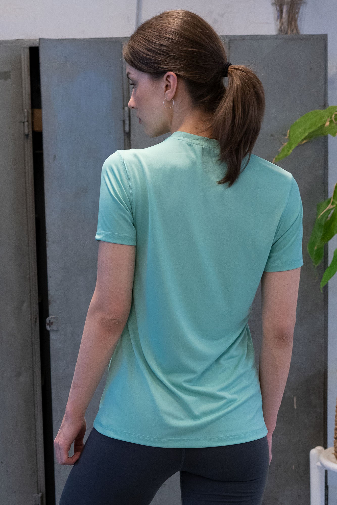 W-Performance-T-Shirt-aus-rPET-Sportbekleidung-Dusty-Mint-Hinten