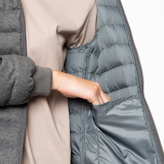 W-STJW897-Weiche-Daunenjacke-aus-Recyceltem-Polyester-Kleidung-Fair-Trade-VALVENDA-Deep-Metal-Heather-Grey-Vorne3