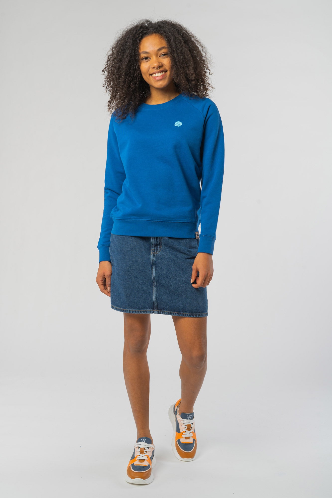 W-STSW146-Standard-Sweatshirt-aus-Bio-Baumwolle-Biokleidung-Frauen-RUBINA-Majorelle-Blue-Style