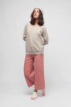 W-STSW146-Sweatshirt-fuer-Damen-aus-Bio-Baumwolle-recycled-Heather-Sand-Vorne-2