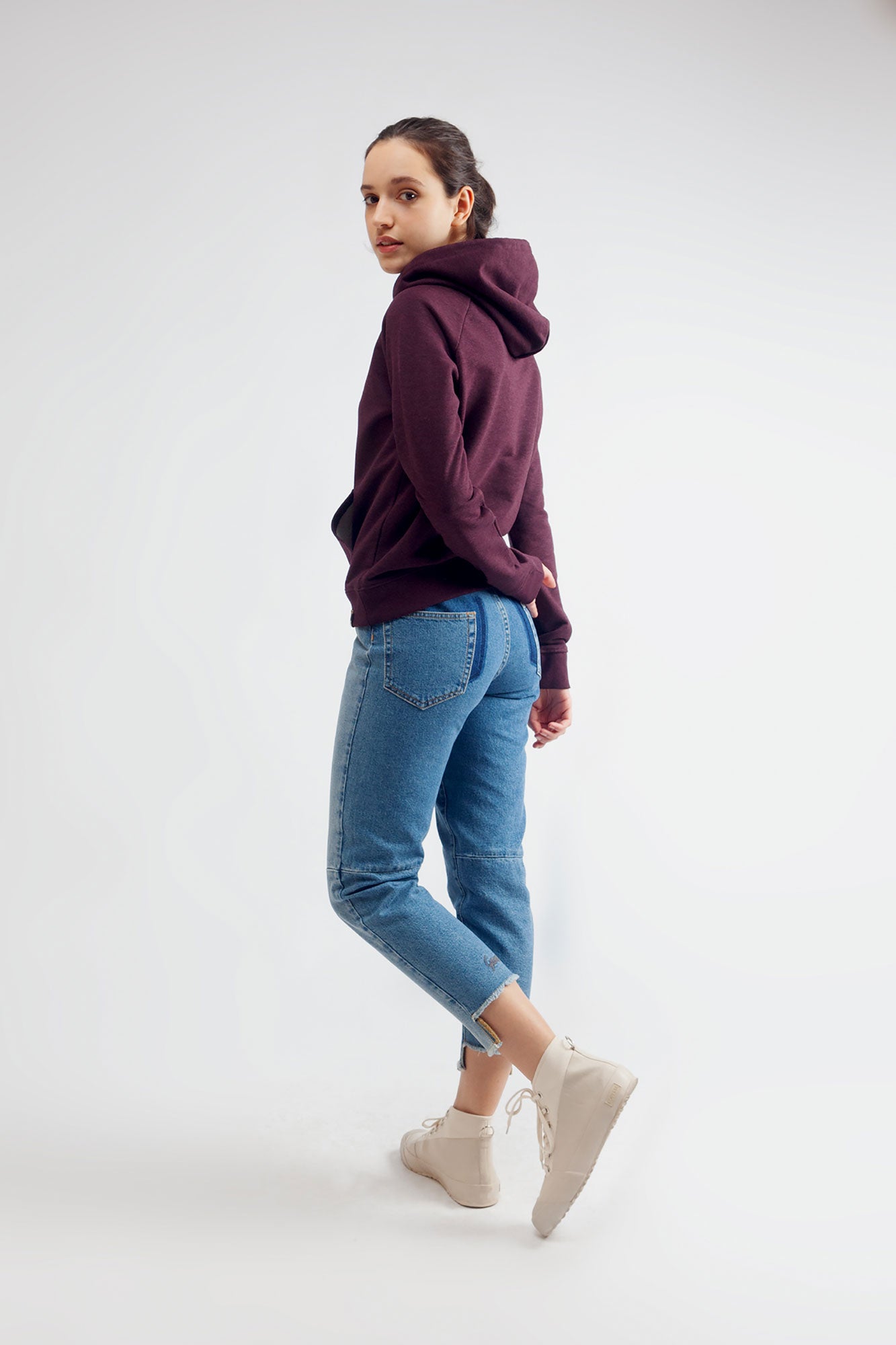 W-STSW148-Bio-Fairer-Hoodie-Sweater-Heather-Grape-Red-Hinten