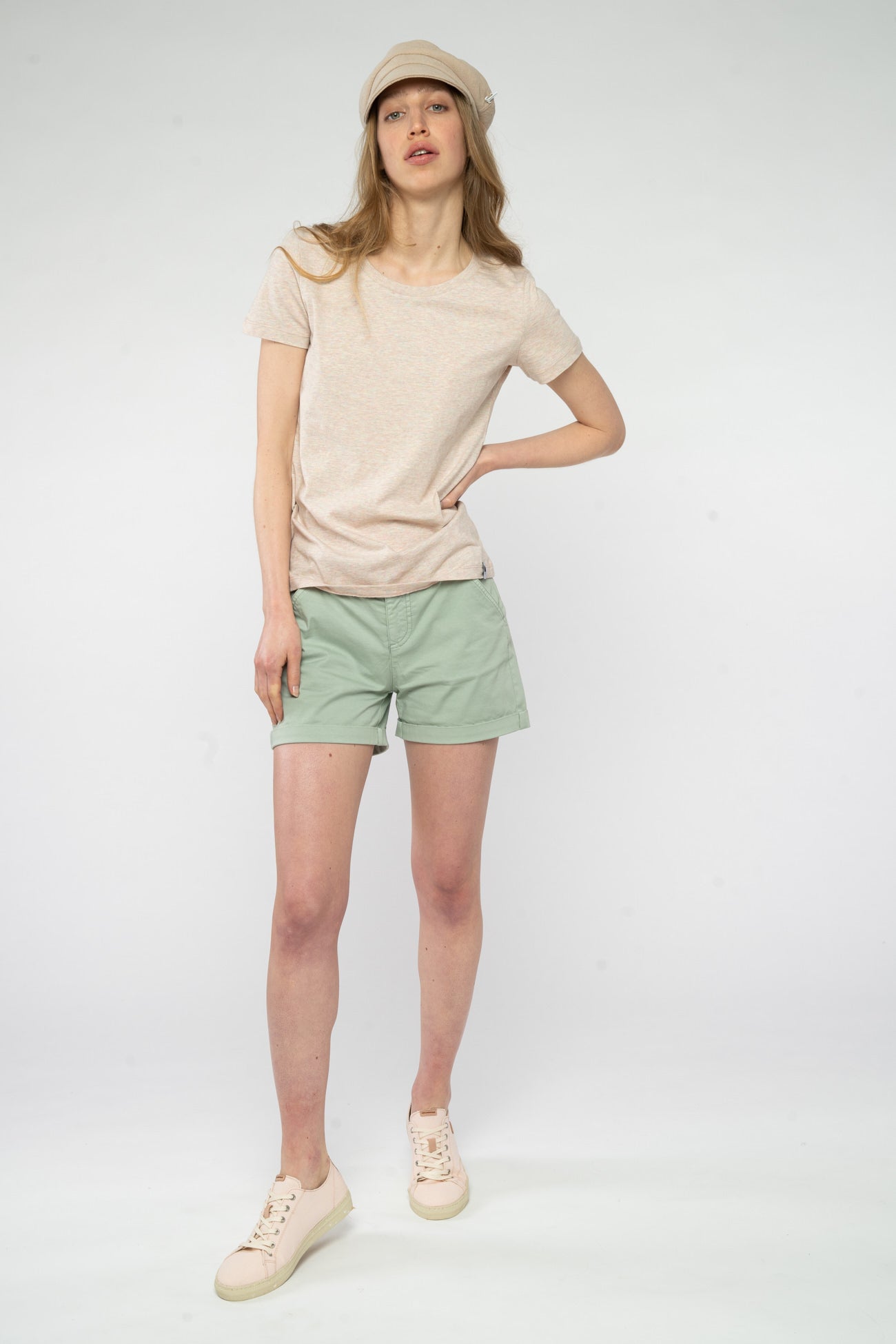 W-STTW032-Standard-Frauen-Bio-T-Shirt-Rainbow-Style