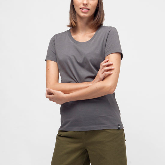 W-STTW032-Standard-T-Shirt-Bio-Fair-Anthracite-Detail