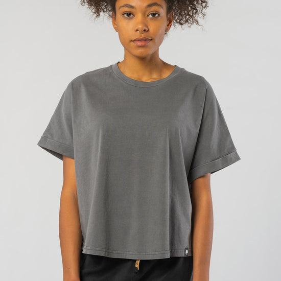 W-STTW068-Relaxed-Vintage-T-Shirt-aus-Bio-Baumwolle-Fair-Trade-T-Shirt-Unisex-MEISSA-Garment-Dyed-Mid-Anthracite-Vorne2
