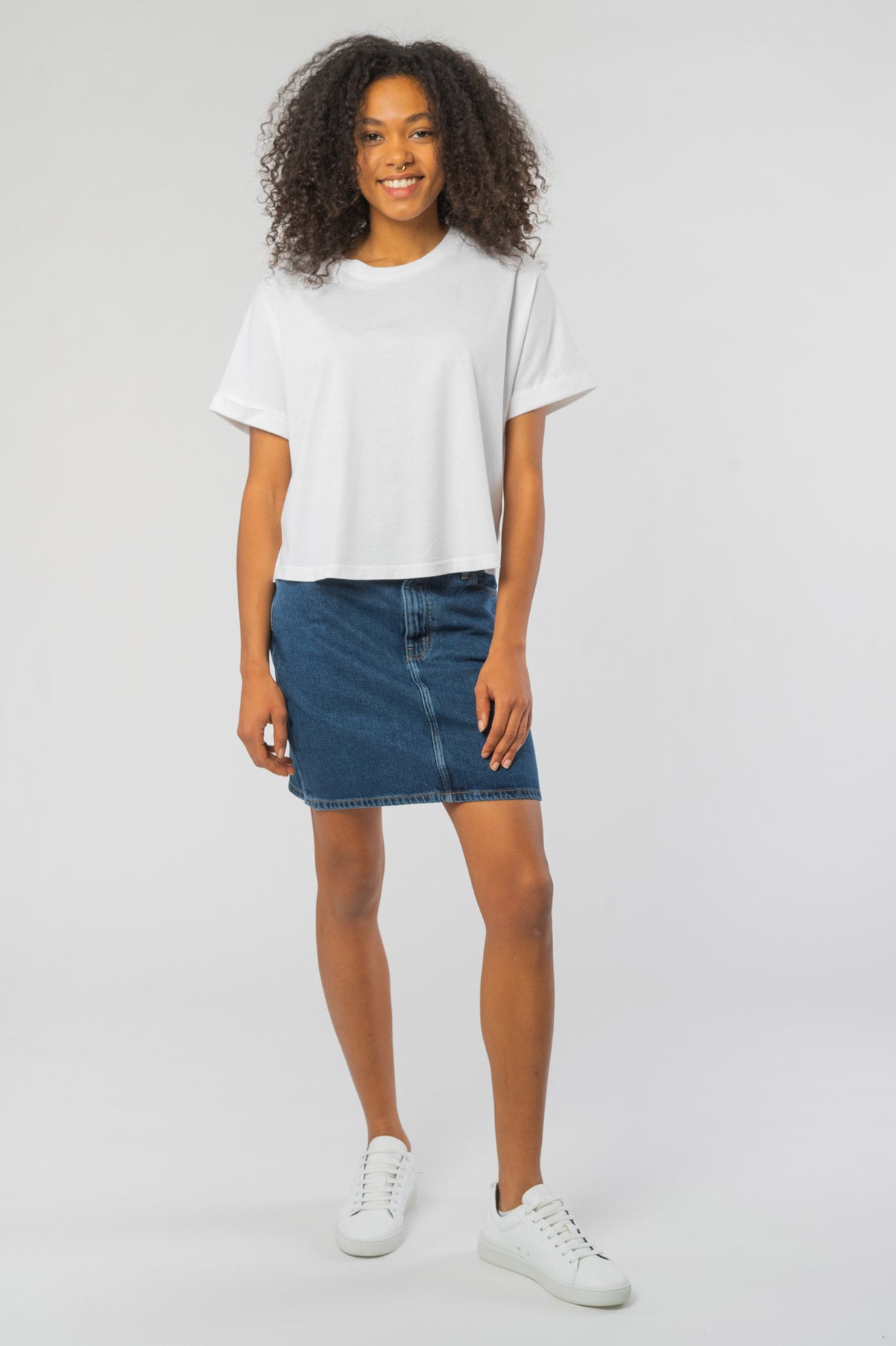 W-STTW068-Relaxed-Vintage-T-Shirt-aus-Bio-Baumwolle-Fair-Trade-T-Shirt-Unisex-MEISSA-Garment-Dyed-White-Vorne4