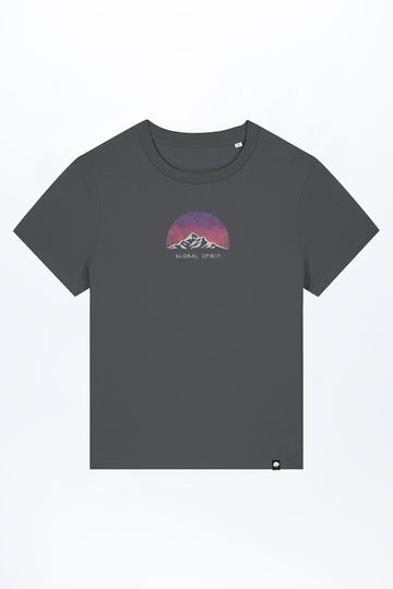 W-STTW172-Basic-T-Shirt-aus-Bio-Baumwolle-Bedrucktes-Design-CASSIMA-Global-Spirit-Anthracite