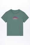 W-STTW172-Basic-T-Shirt-aus-Bio-Baumwolle-Bedrucktes-Design-CASSIMA-Global-Spirit-Green-Bay
