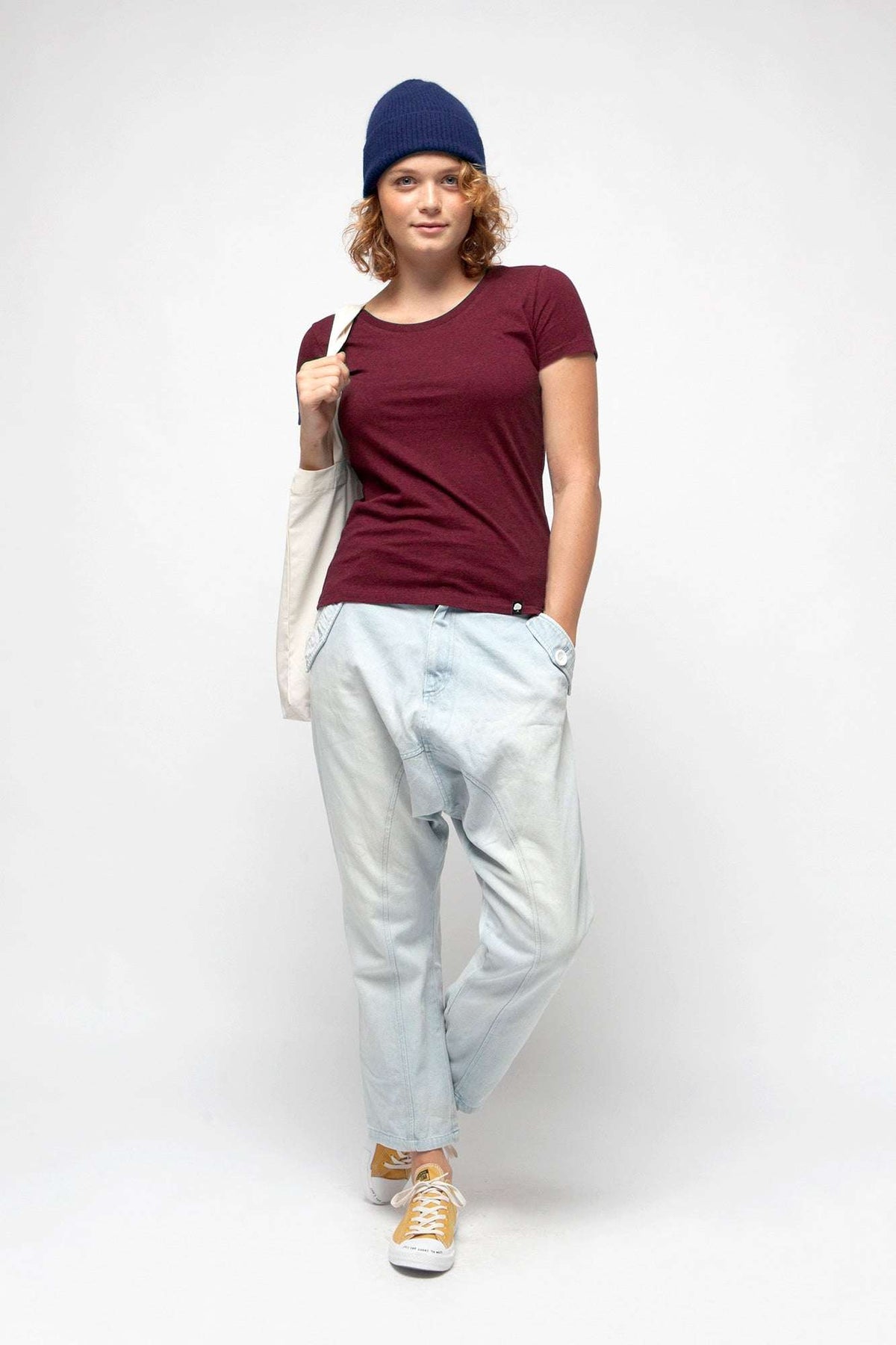 W-STTW172-Basic-T-Shirt-aus-Bio-Baumwolle-Produktionsschritte-Bio-Kleidung-CASSIMA-Burgundy-Vorne3