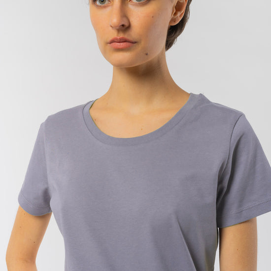 W-STTW172-Basic-T-Shirt-aus-Bio-Baumwolle-Produktionsschritte-Bio-Kleidung-CASSIMA-Lavender-Vorne3