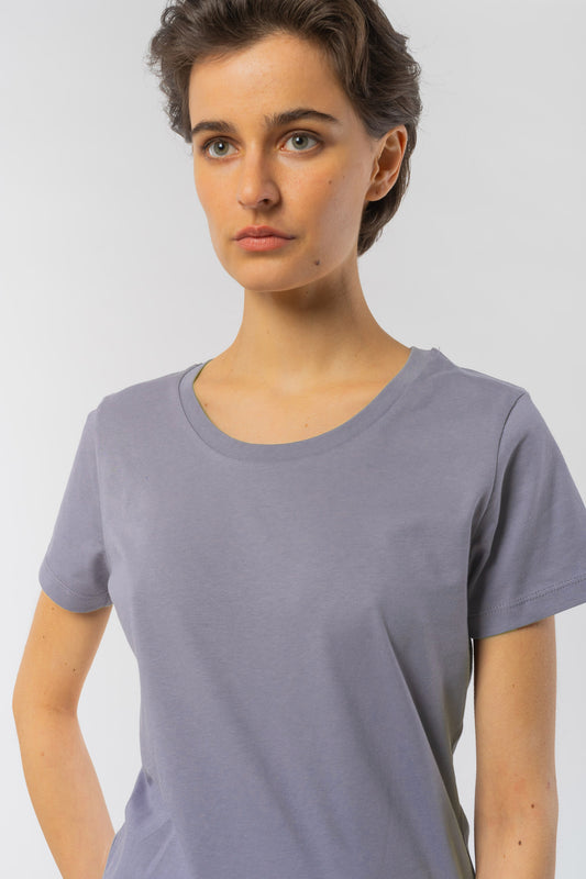 W-STTW172-Basic-T-Shirt-aus-Bio-Baumwolle-Produktionsschritte-Bio-Kleidung-CASSIMA-Lavender-Vorne3