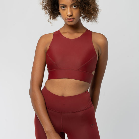 W-Shape-My-World-Yoga-Bustier-aus-ECONYL-R-Bio-Onlineshop-Nairobi-Vorne2
