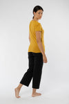 W-Standard-Frauen-T-Shirt-aus-Bio-Baumwolle-Bio-Kleidung-Ochre-Hinten