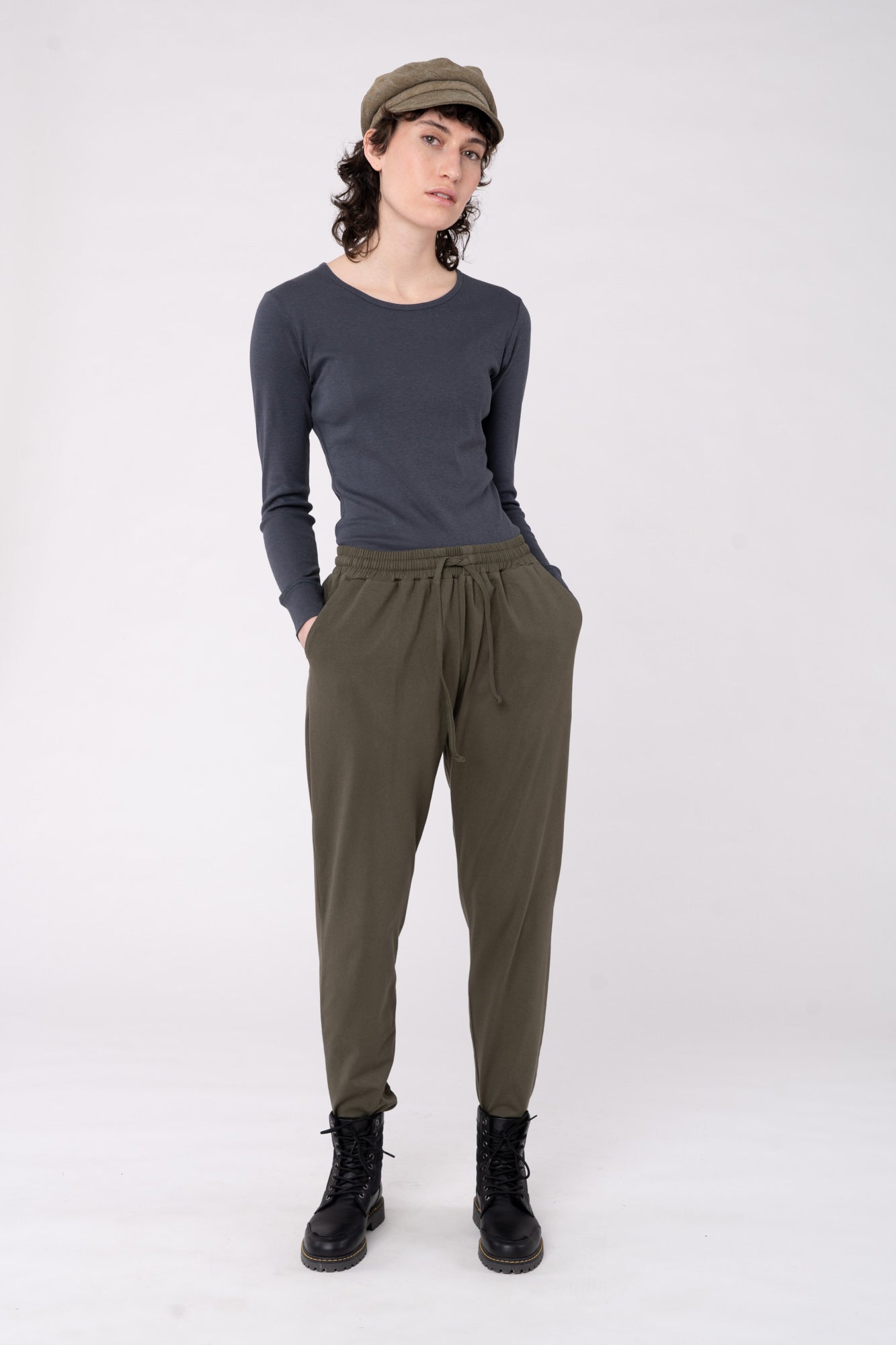 W-T435UU-NY1-12-Khaki-Vorne3