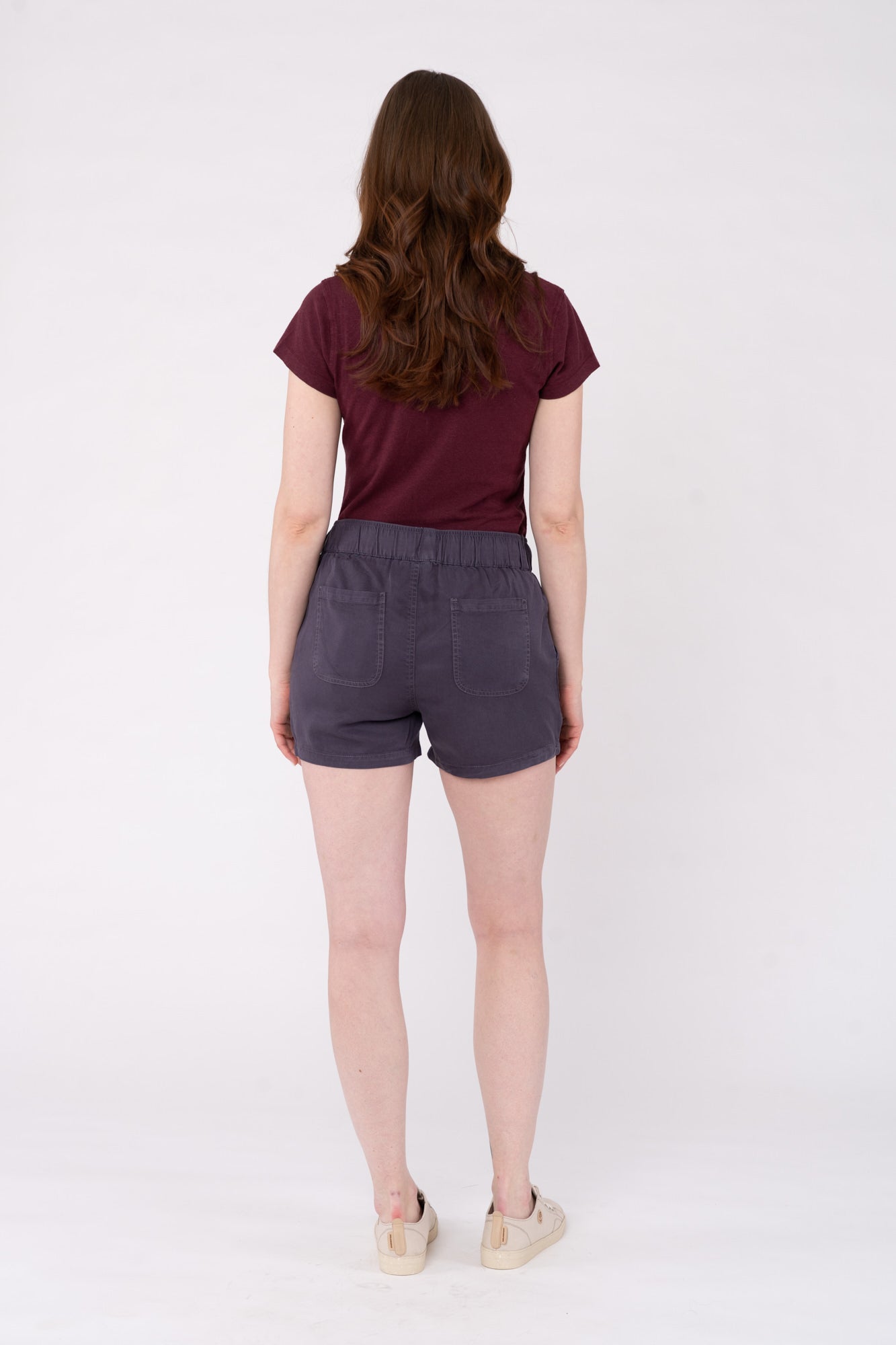 W-TCW1285-INSTOW-Short-aus-Lyocell-Bio-Baumwoll-Kleidung-ALDANIA-Periscope-Grey-Vorne5