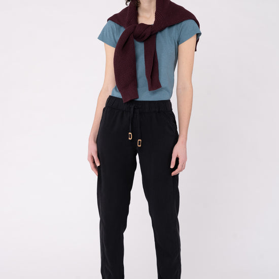 W-TCW1551-Colwood-Black-Vorne4