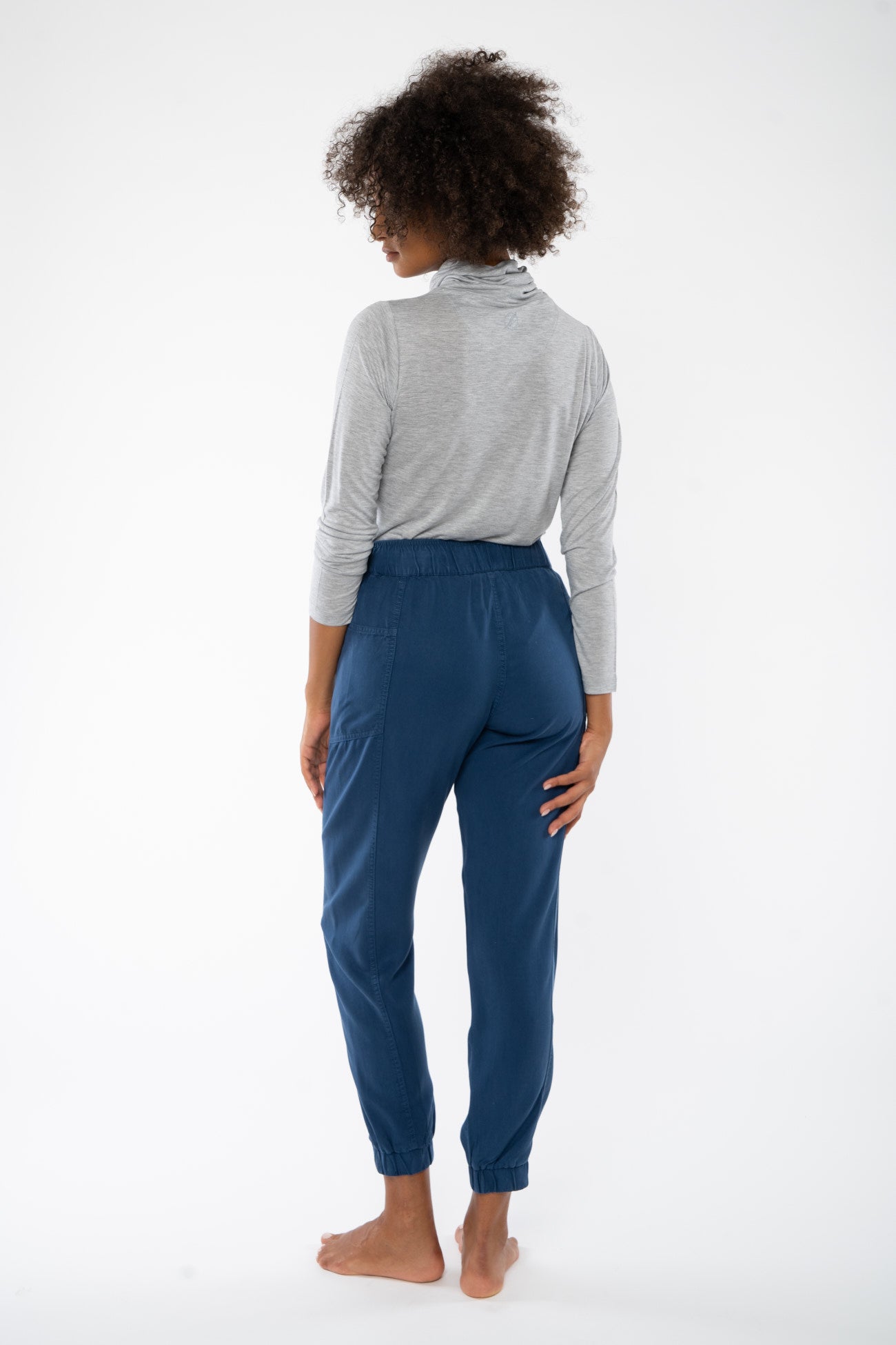 W-TCW1551-Colwood-Jogger-Moonlight-hinten