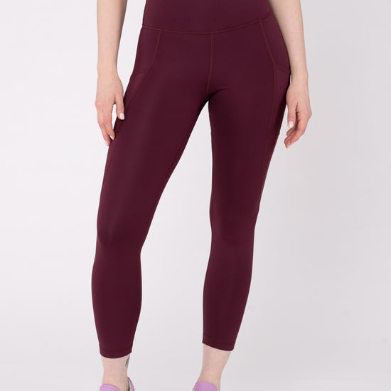 W-TCW3199-INMOTION-78-Leggings-aus-Recyceltem-Polyester-Fair-Hergestellte-Kleidung-LABINIA-Fig-Vorne4