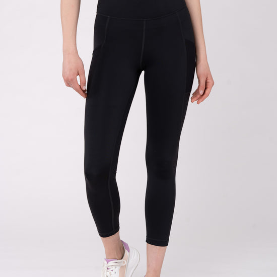 W-TCW3199-INMOTION-78-Leggings-aus-Recyceltem-Polyester-Fair-Hergestellte-Kleidung-LABINIA-Meteorite-Black-Vorne3