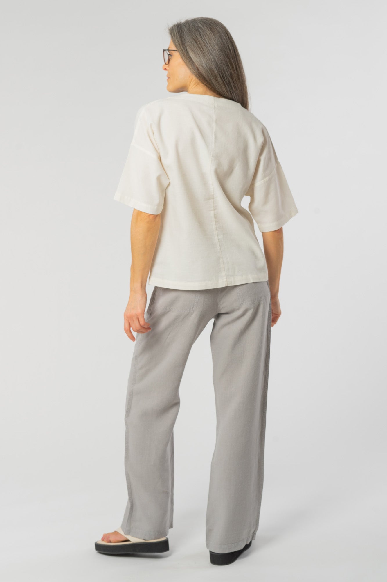 W-TCW3220-Market-Shirt-Cloud-White-Hinten