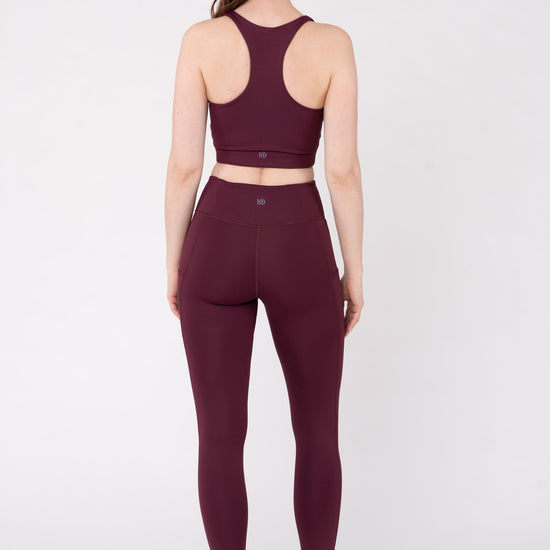 W-TCW3888-INMOTION-Top-aus-Recyceltem-Polyester-Fashion-Klamotten-GEGENLA-Fig-Vorne1