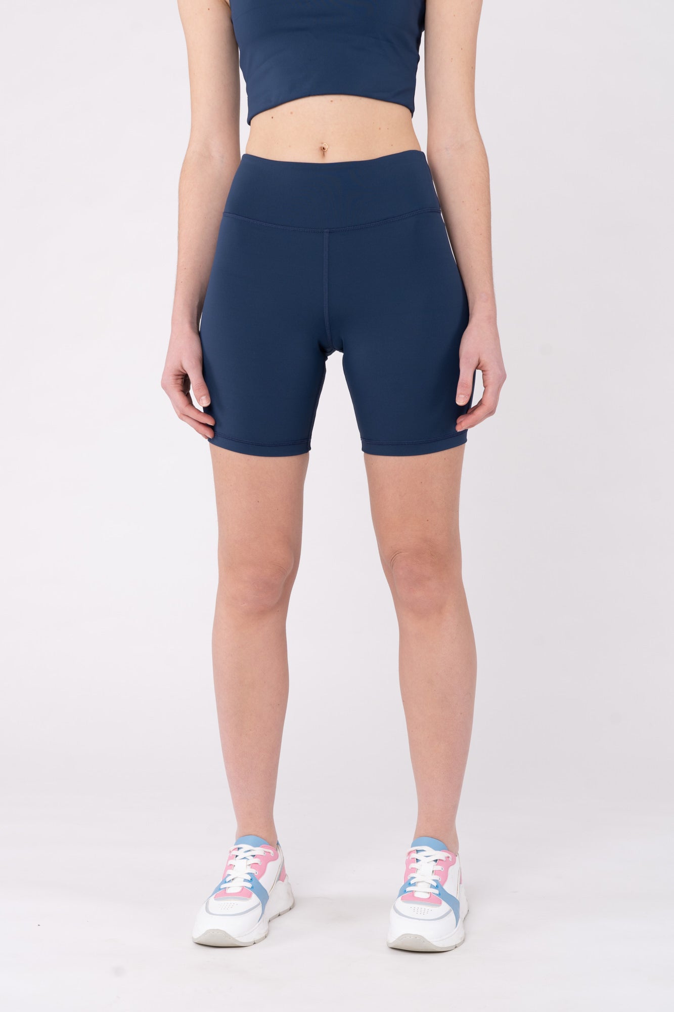 W-TCW4114-INMOTION-Radlerhose-aus-Recyceltem-Polyester-Fair-Clothes-PROBANTA-Moonlit-Ocean-Vorne5