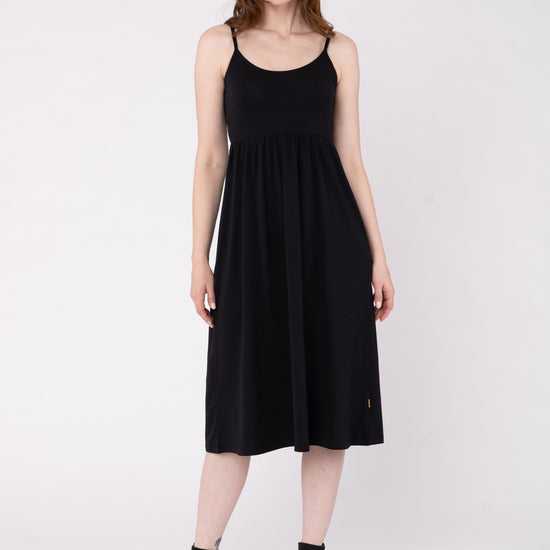 W-TCW4301-MODAL-Sunset-Kleid-aus-Bio-Baumwolle-Tencel-Kleidung-Fairtrade-KROOBS-Black-Vorne2