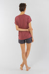 W-W121-02-EcoVero-T-Shirt-TURN-UP-aus-ECOVERO-Mode-Kleidung-Frauen-ACACIA-Dark-Rose-Vorne1