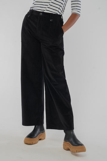 W-W221-12-H11-GLORIOSA-Hose-aus-Bio-Baumwolle-Fair-Trade-Bio-Kleidung-Frauen-KEWANI-Black-Vorne2