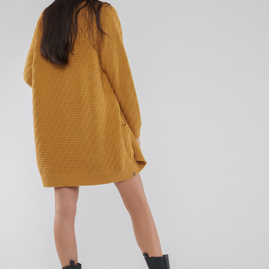 W-W221-K10-B02-DAISY-Knit-Cardigan-aus-Bio-Baumwolle-Produktion-Faire-Mode-Frauen-TARBIZ-GoldenYellow-Vorne2