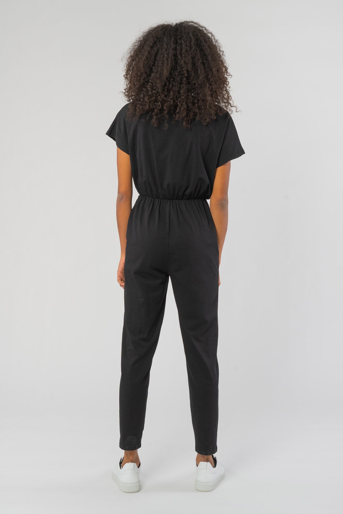 W-W416UX-Eveyln-Jumpsuit-aus-Bio-Baumwolle-Bio-Kleidung-Online-Frauen-ORSA-Navy-Vorne1