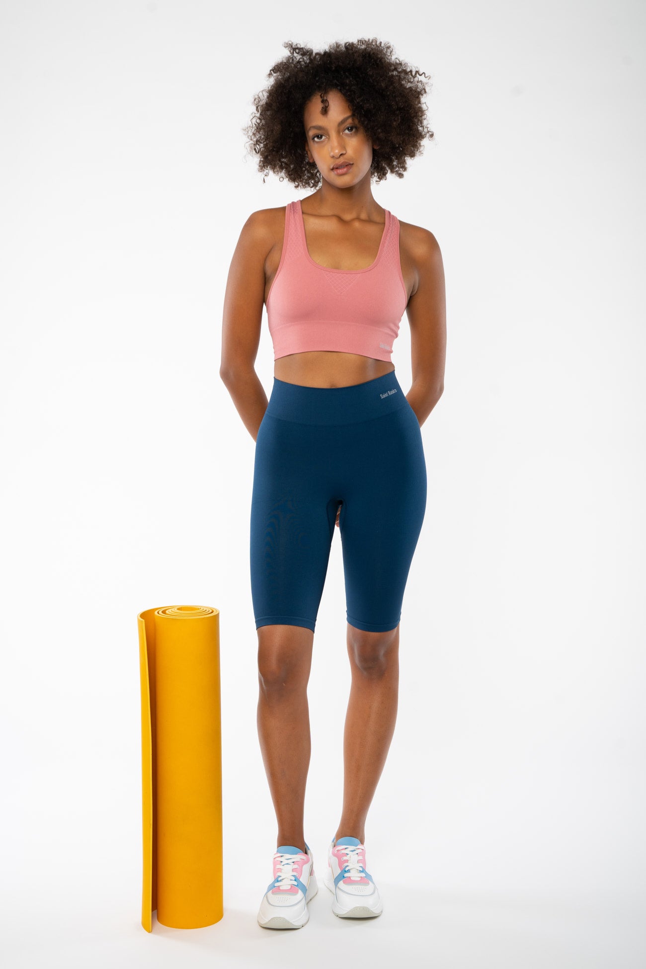 W-WT15-Active-Short-Sport-Top-aus-Recyceltem-Polyester-Fair-Trade-Kleidung-Online-Shop-SURENG-Dusty-Rose-Vorne2