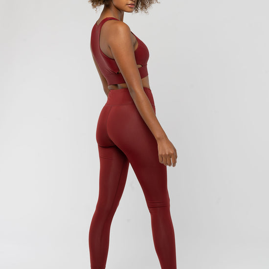W-Walk-Free-Yoga-Leggings-aus-ECONYL-R-Bio-Nairobi-Seite2