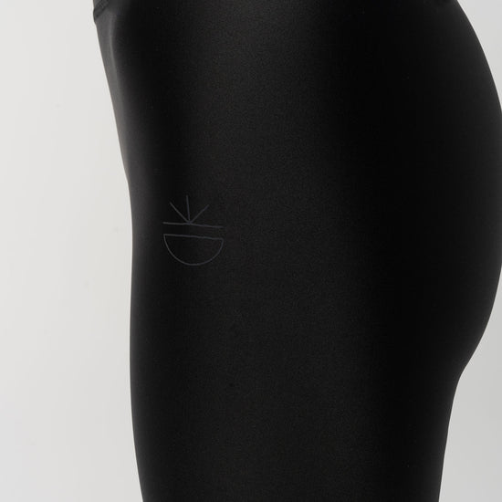 W-Walk-Free-Yoga-Leggings-aus-ECONYL-R-Damen-Bio-Mode-Black-Seite2