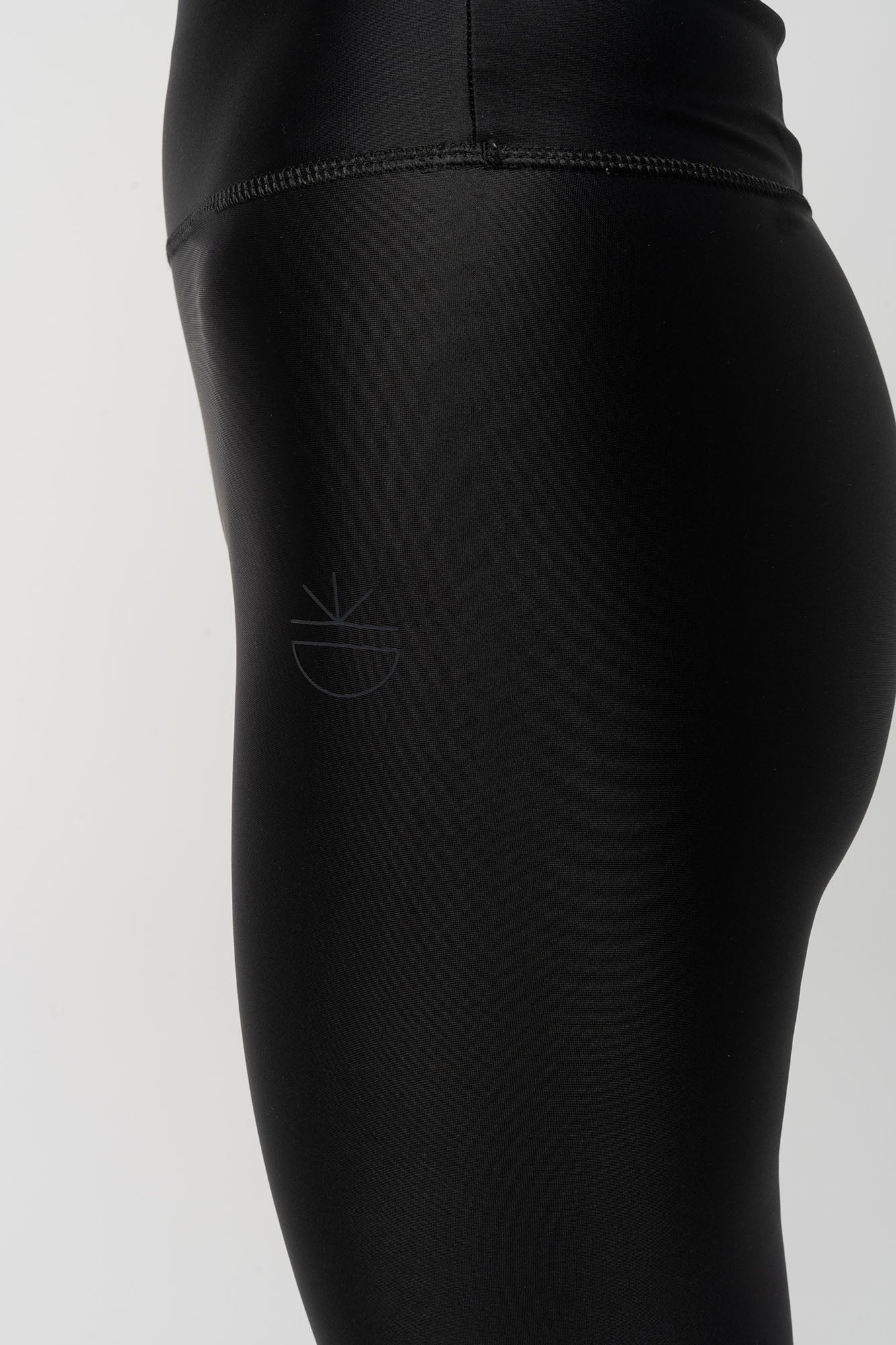 W-Walk-Free-Yoga-Leggings-aus-ECONYL-R-Damen-Bio-Mode-Black-Seite2