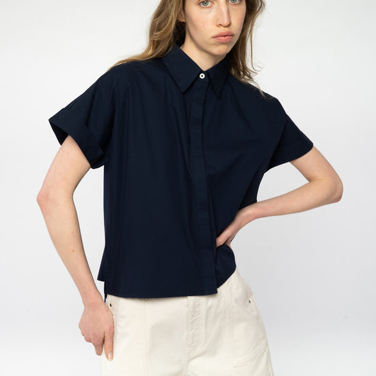 W-mw-121-400-NILAY-Bluse-aus-Bio-Baumwolle-Faire-Kleidung-Online-Frauen-BARILEA-Navy-Vorne
