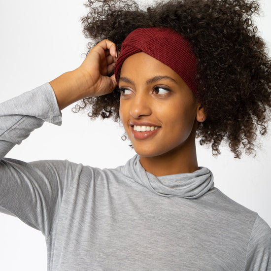 W-mw-590-300-MEENA-Stirnband-aus-Bio-Baumwolle-Oekomode-XUMEG-Burgundy-Red-Vorne