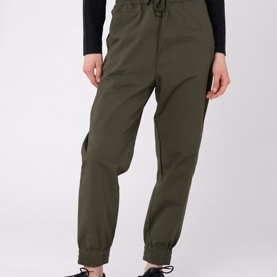 W-mw-arite-ARITE-Hose-aus-Bio-Baumwolle-Fairtrade-Shirts-LEGME-Dark-Olive-Vorne3