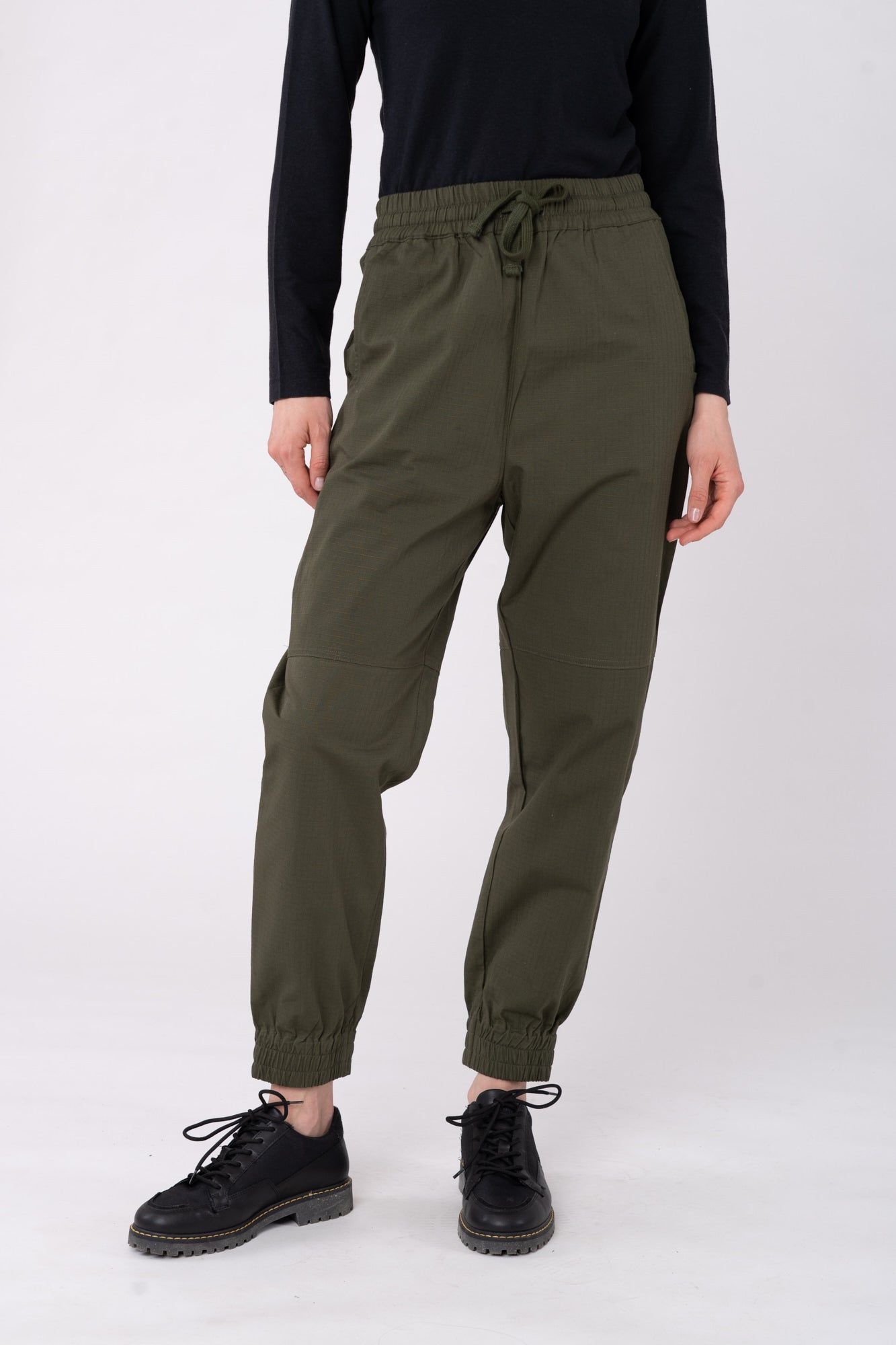 W-mw-arite-ARITE-Hose-aus-Bio-Baumwolle-Fairtrade-Shirts-LEGME-Dark-Olive-Vorne3