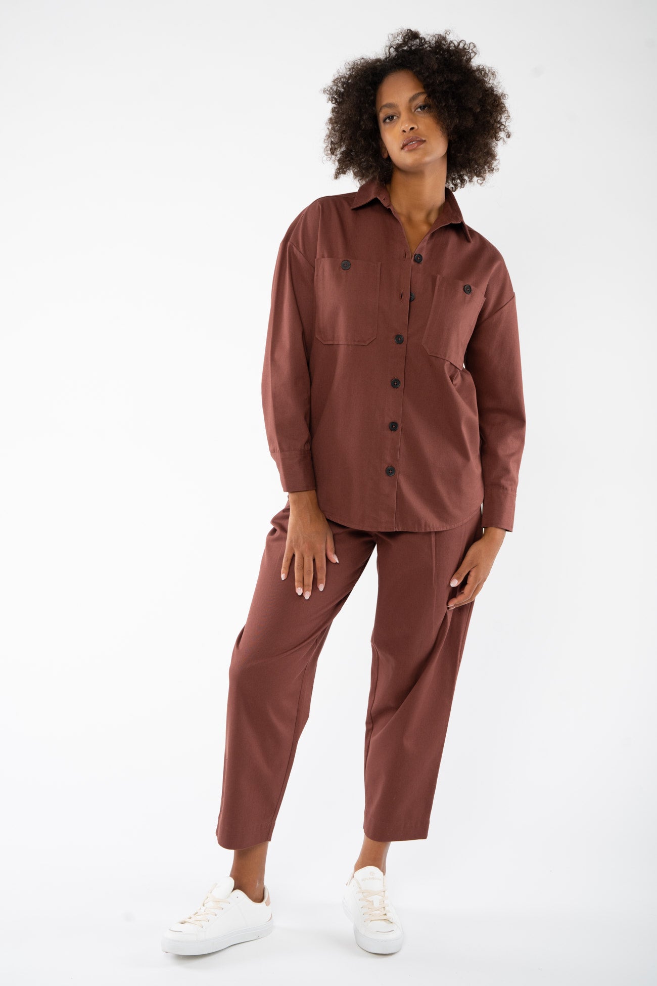 W-mw-esha-ma-ESHA-Hemden-aus-Bio-Baumwolle-Gruene-Mode-Online-Shop-GENUSA-Mahogany-Style