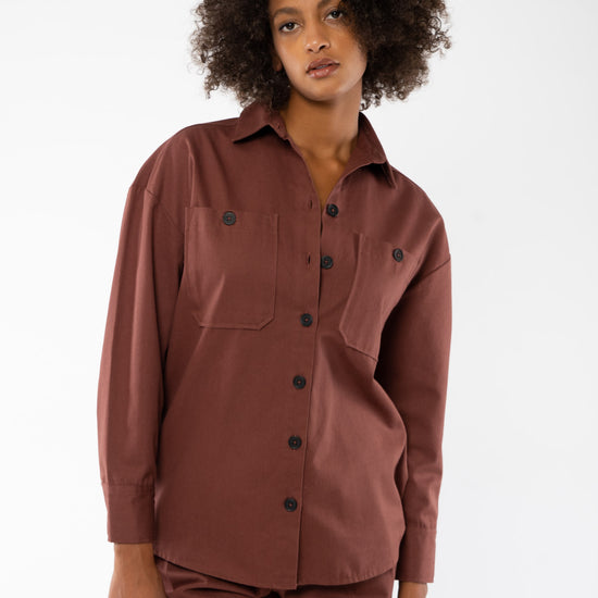 W-mw-esha-ma-ESHA-Hemden-aus-Bio-Baumwolle-Gruene-Mode-Online-Shop-GENUSA-Mahogany-Vorne