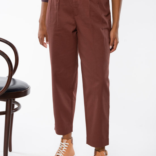 W-mw-neha-ma-NEHA-Hosen-aus-Bio-Baumwolle-Online-Shop-Mode-BIAFA-Mahogany-Vorne2