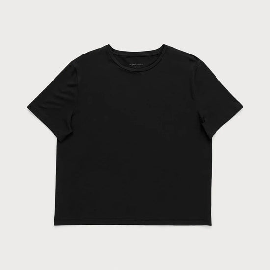 organic-basics_women_lite-tee_black_packshot_1_03fcbfd7-0ca1-4c26-800f-618eb7b13255