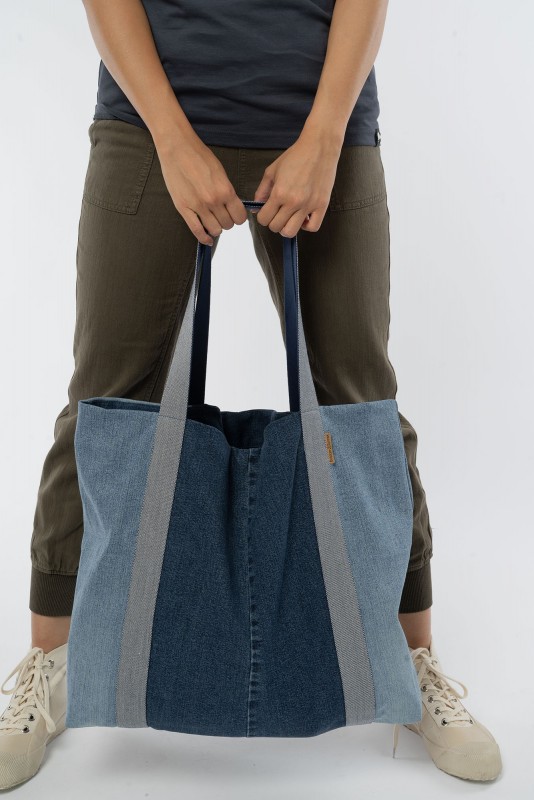 Beachbag aus aus recycelten Jeans