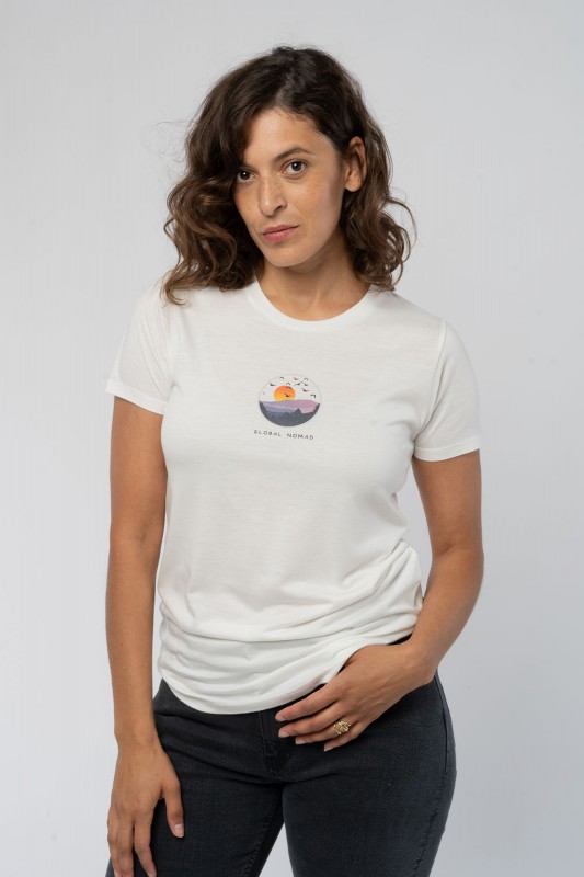 Global Nomad Frauen ECOVERO™ T-Shirt