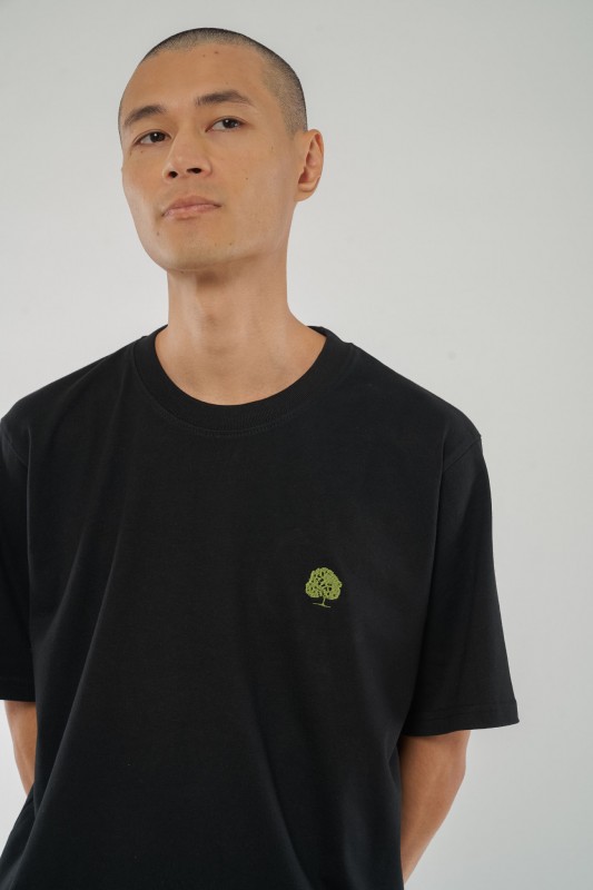 Heavy T-Shirt mit edler Stickerei aus Bio Baumwolle