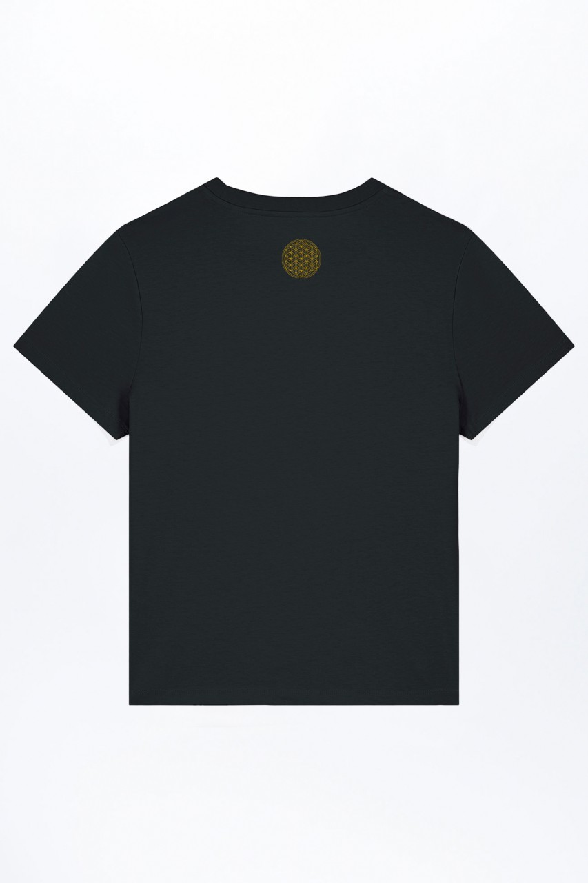 Cat Fight Basic T-Shirt out of Organic Cotton